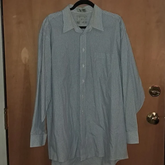 Men's button-down shirt size 17(35) - Picture 1 of 3